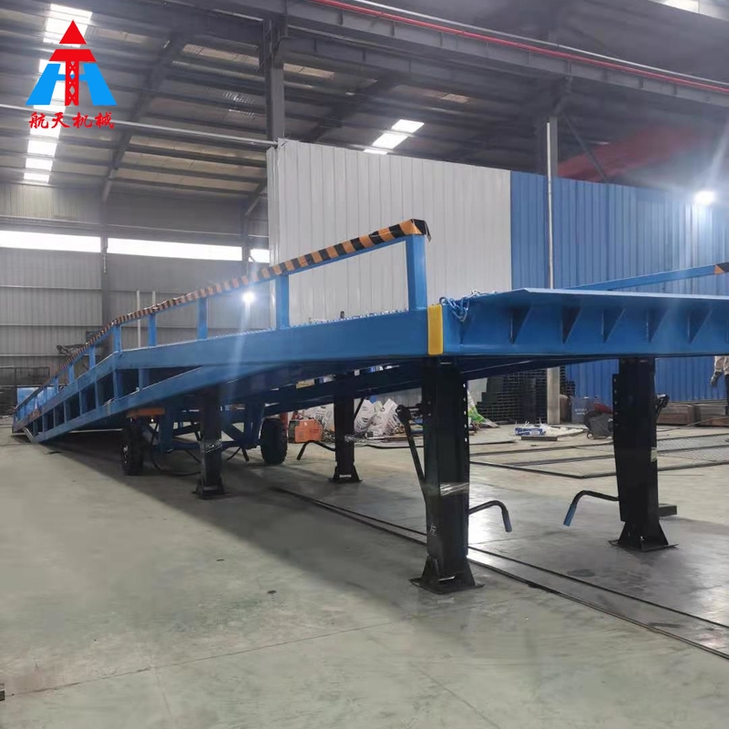 移動(dòng)式液壓登車橋